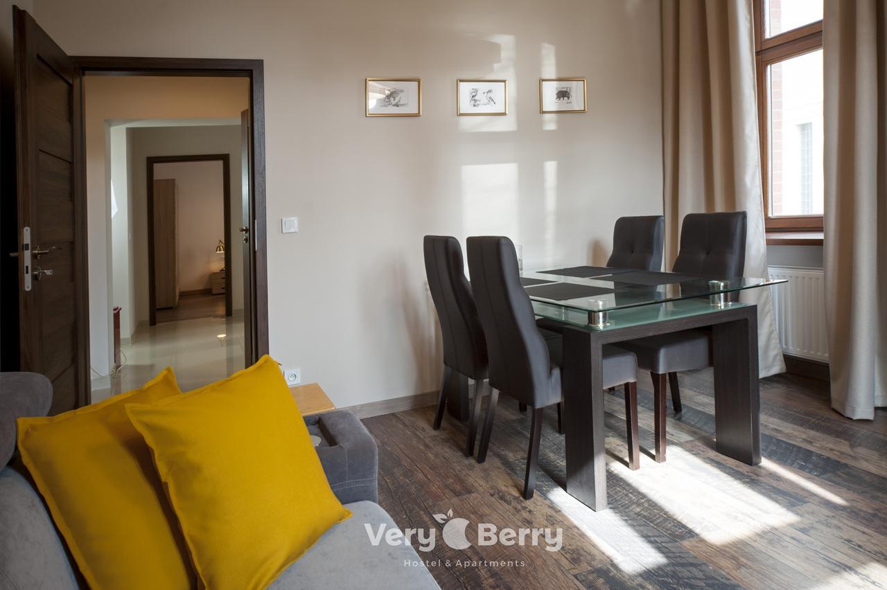 Przestronny Apartament Very Berry W Poznaniu Z Dwiema Sypialniami By Noclegi Renters Kültér fotó