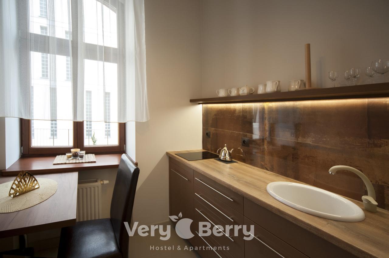 Przestronny Apartament Very Berry W Poznaniu Z Dwiema Sypialniami By Noclegi Renters Kültér fotó