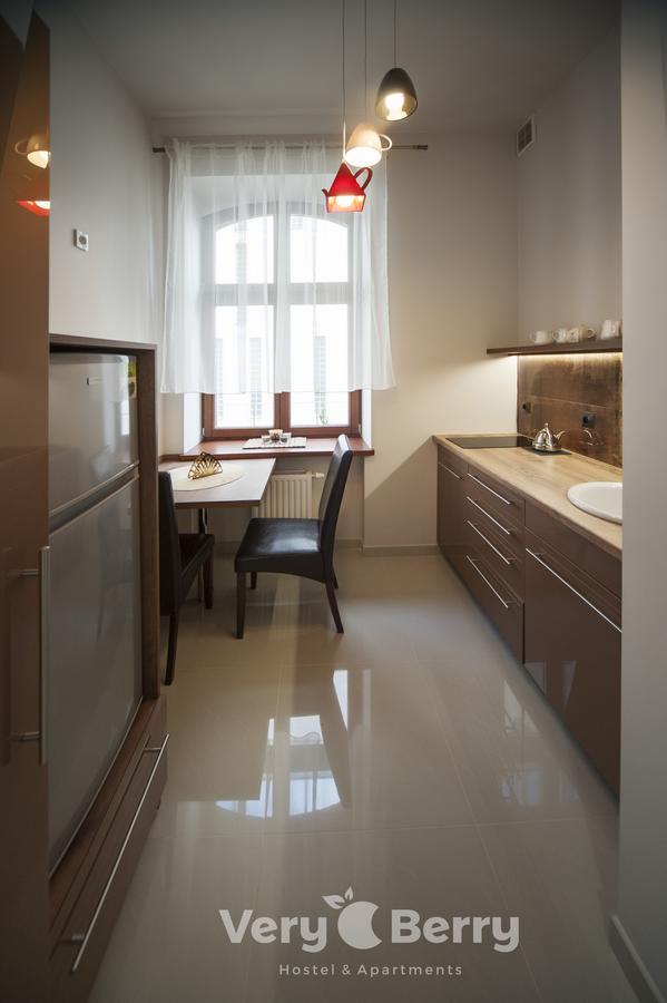 Przestronny Apartament Very Berry W Poznaniu Z Dwiema Sypialniami By Noclegi Renters Kültér fotó